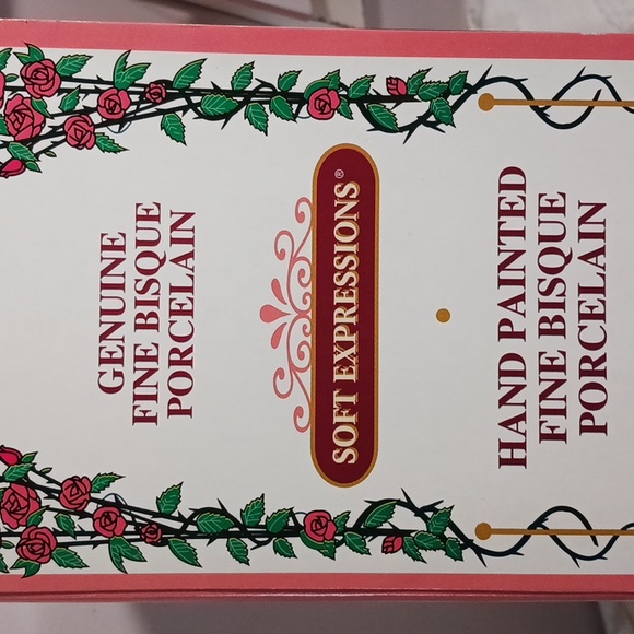 Limited Edition! Soft Expressions Hand Painted Fine Bisque Porcelain Bride Doll - Picture 10 of 15